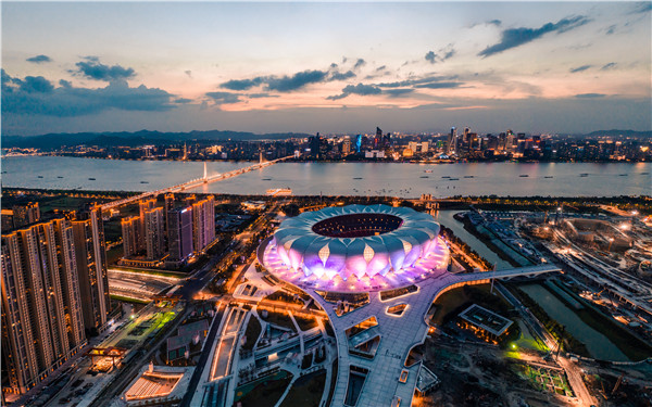 1614299941388602lgcY.jpg 1.夜幕中的杭州奥体中心主体育场_副本.jpg