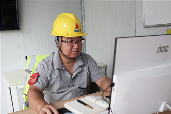 1693449001877551iCb1.jpg EF5A7118.jpg