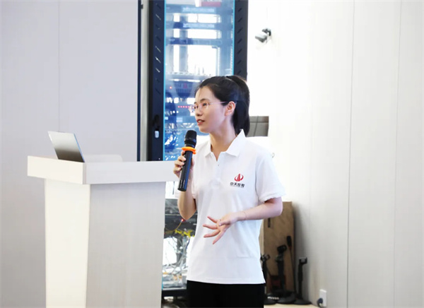 1717486264287205ujBK.jpg 640.jpg