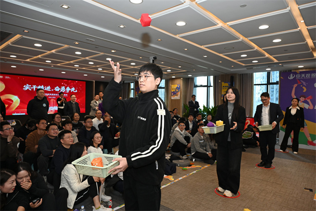 1763945258697511Cjpb.jpg DUG_0412-opq4140785802.jpg